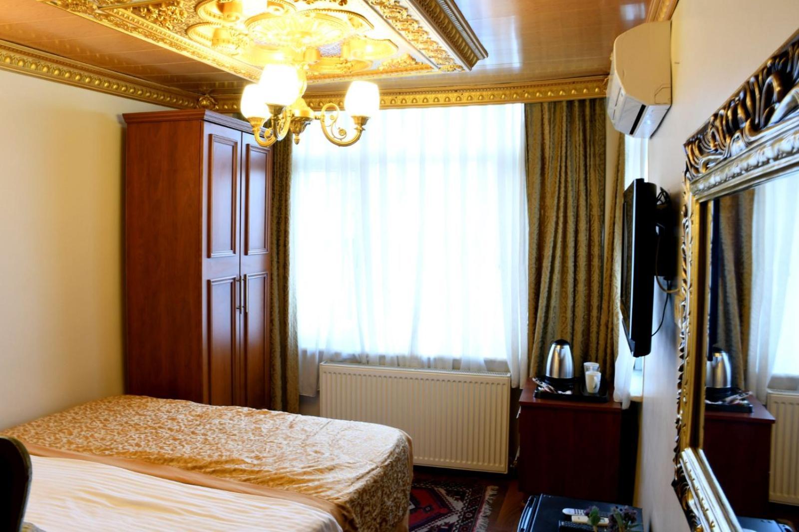 Californiacityhotel Istanboel Buitenkant foto